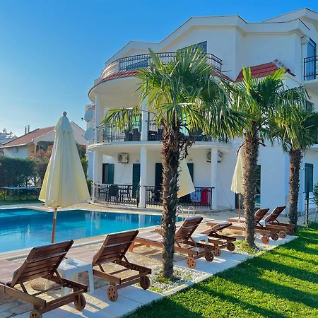 Apartments Lj Ulcinj Kültér fotó