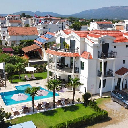 Apartments Lj Ulcinj Kültér fotó