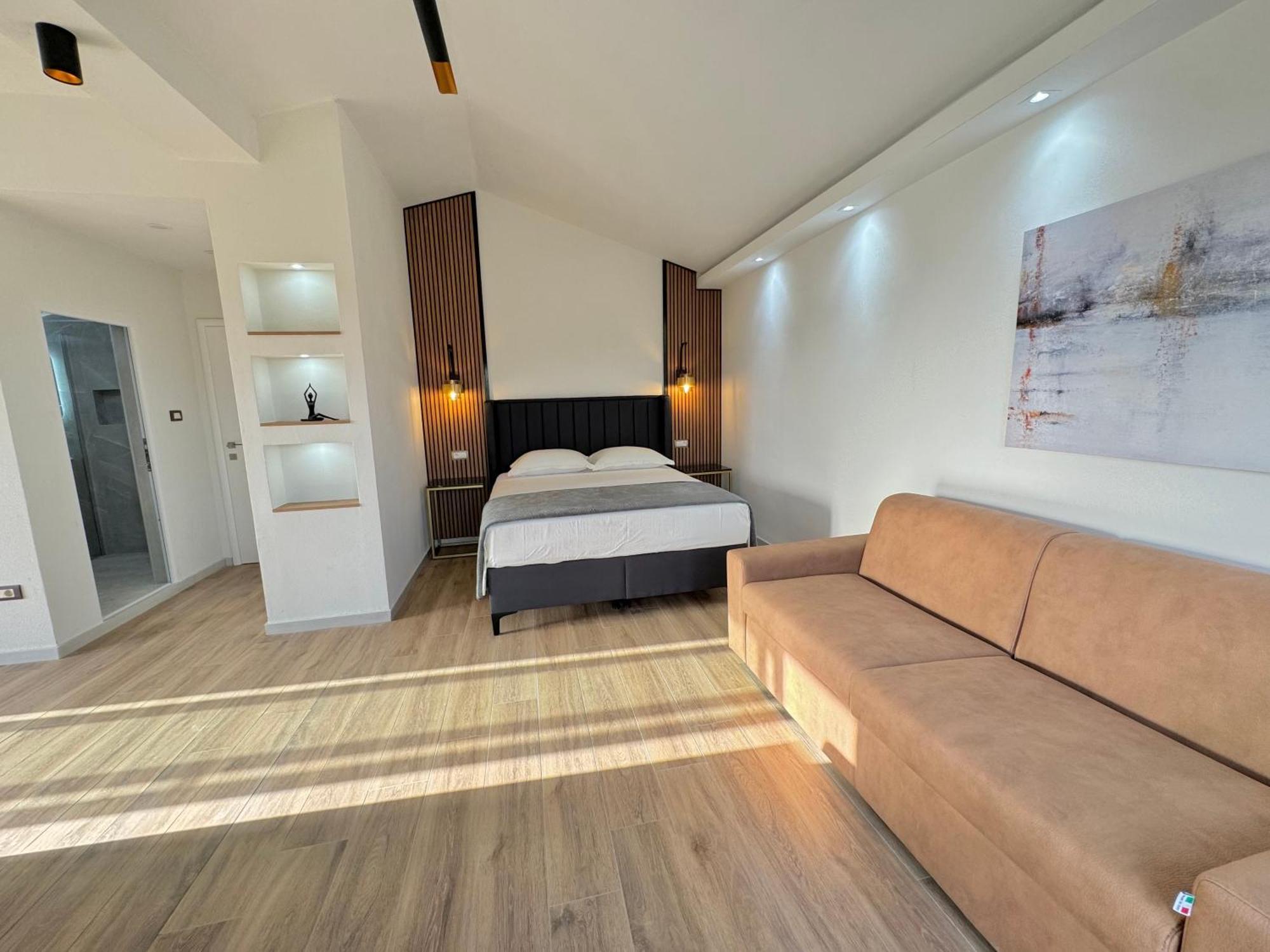 Apartments Lj Ulcinj Kültér fotó