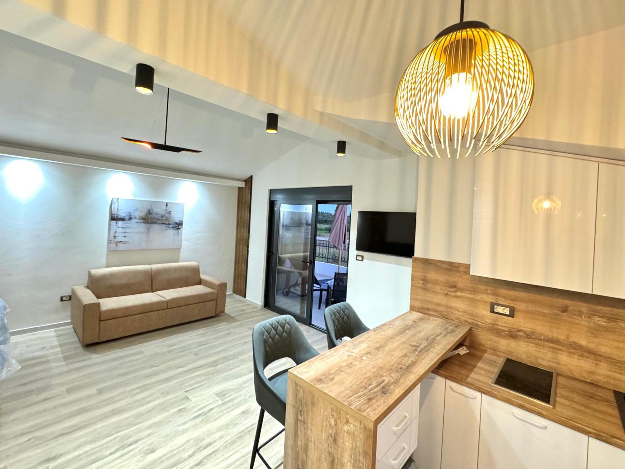 Apartments Lj Ulcinj Kültér fotó