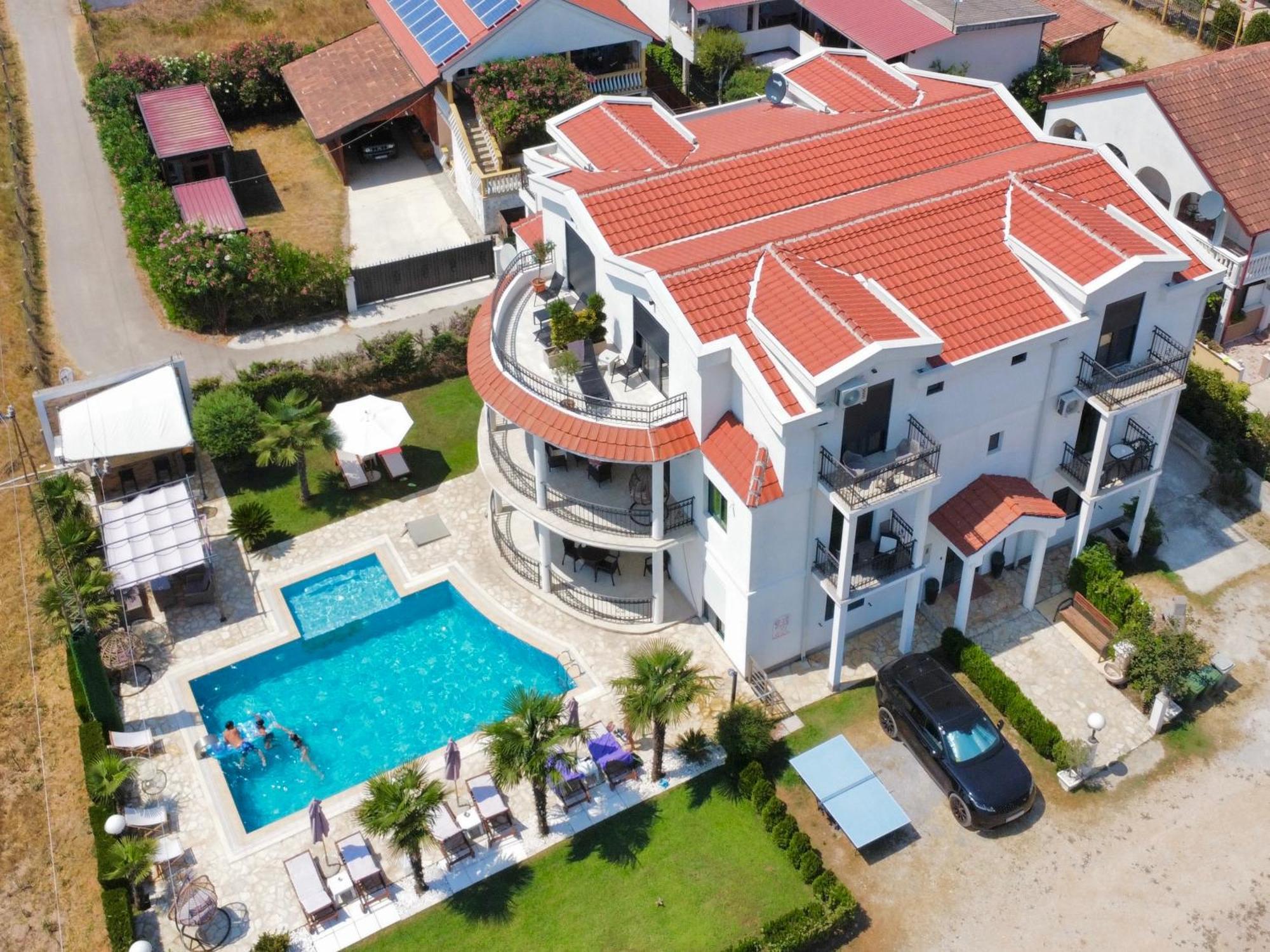 Apartments Lj Ulcinj Kültér fotó